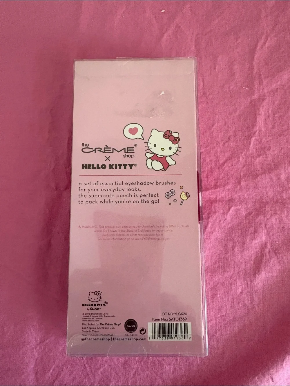 The Crème Shop x HELLO KITTY SOFT ESSENTIALS EYESHADOW BRUSH SET OF 5 w/ TRAVEL